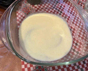 The bowl coated with pudding mix.